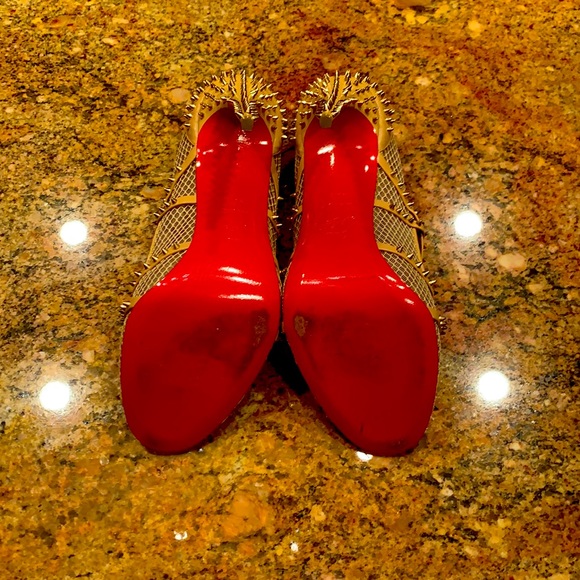 Christian Louboutin Gold Alarc Mini Spike Mesh - Picture 3 of 5